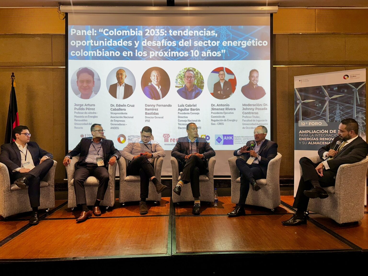 Presentes en el panel ‘Colombia 2035: tendencias, oportunidades y ...
